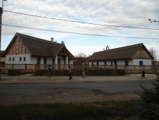 Dabas, Sári Rétesház